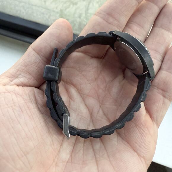 Vintage Timex Ladies Watch Rally Manual Wind Mechanical 25mm RUNNING Black White - Picture 8 of 8